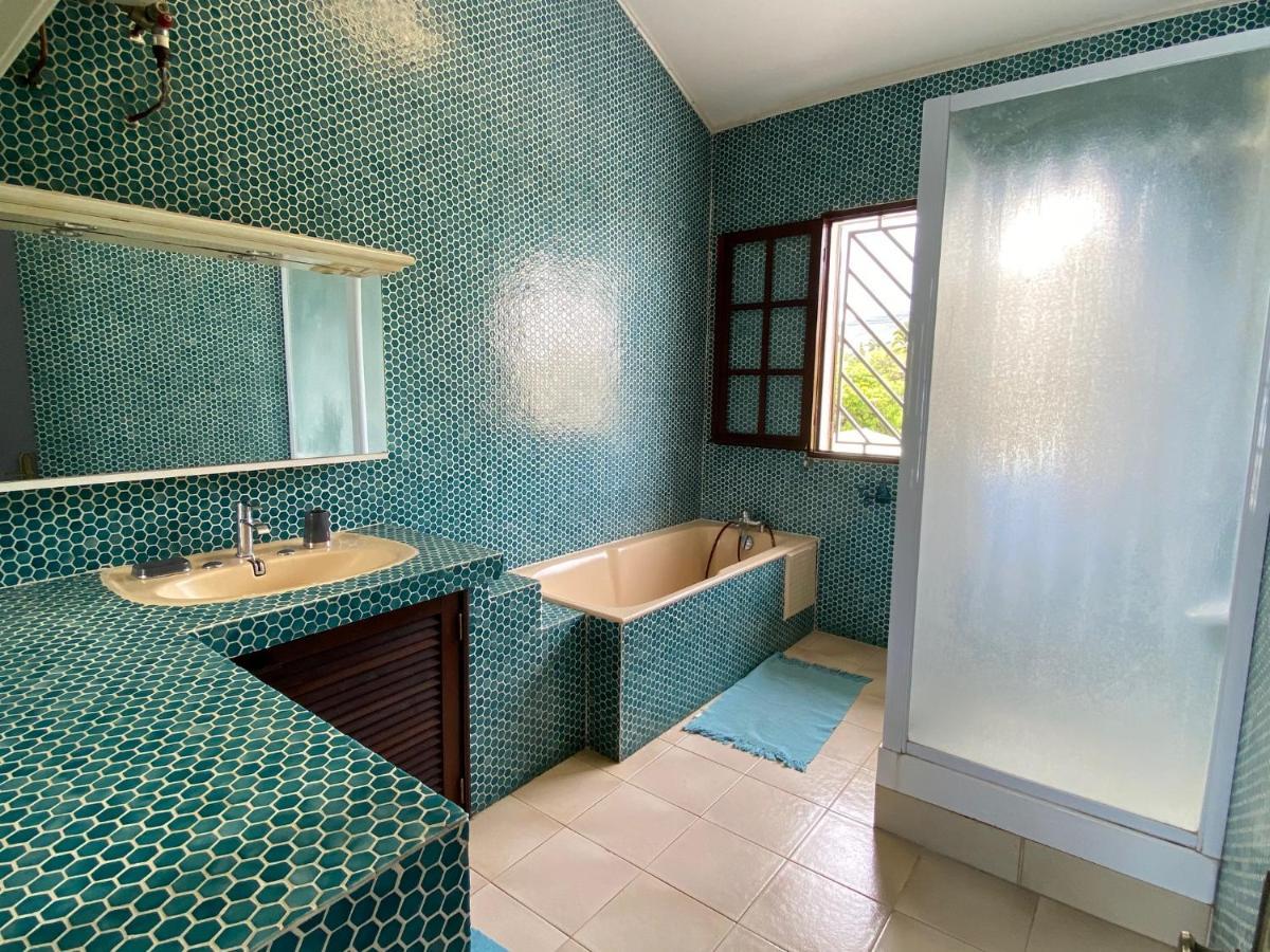 Villa & Bungalow 'Coco Des Sables' Les Pieds Dans L'Eau La Saline Le Bains Bagian luar foto
